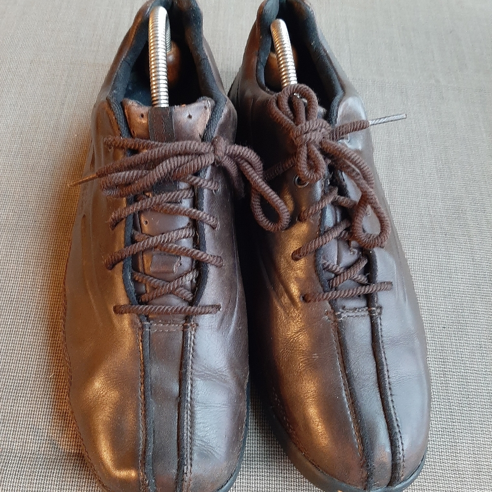 TIMBERLAND CHOCOLATE BROWN LEATHER SHOES SIZE 10M